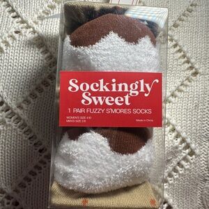 Target Sockingly Sweet Fuzzy S'mores Socks (1 pair)